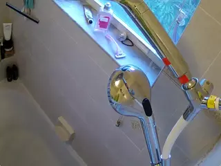 voyeurcam charleys bathroom's Live Sex Cam Show