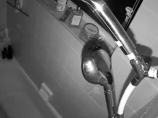 voyeurcam charleys bathroom's Live Sex Cam Show
