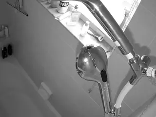 voyeurcam charleys bathroom's Live Sex Cam Show