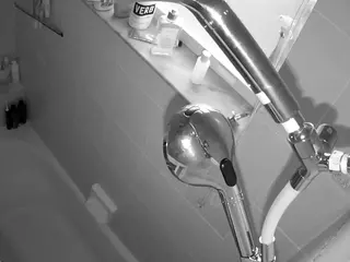 voyeurcam charleys bathroom's Live Sex Cam Show