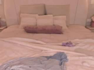 Live cam show with Danielle Kitten