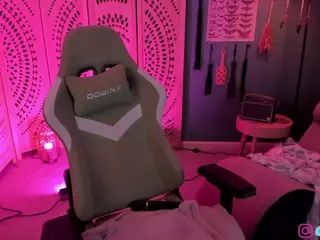 Lila Ellis's Live Sex Cam Show