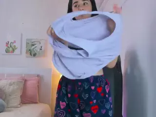 Annadu011's Live Sex Cam Show