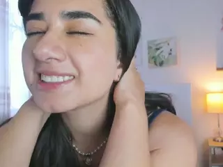 Annadu011's Live Sex Cam Show