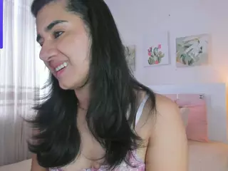 Annadu011's Live Sex Cam Show