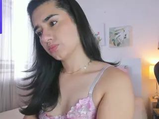 Annadu011's Live Sex Cam Show