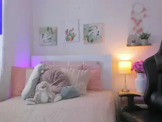 Annadu011's Live Sex Cam Show