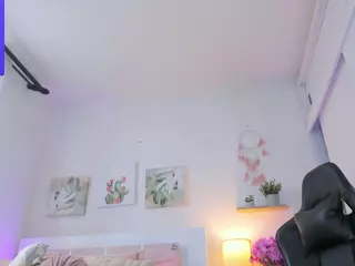 Annadu011's Live Sex Cam Show