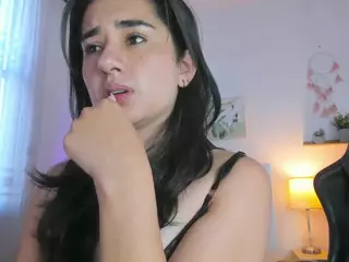 Annadu011's Live Sex Cam Show