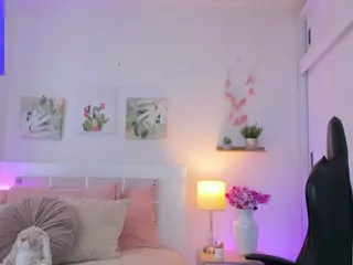 Annadu011's Live Sex Cam Show