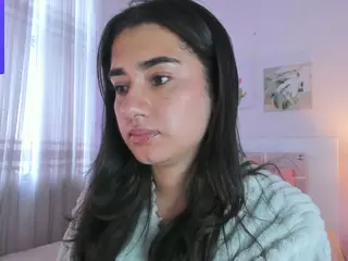 Annadu011's Live Sex Cam Show