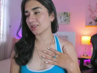 Annadu011's Live Sex Cam Show