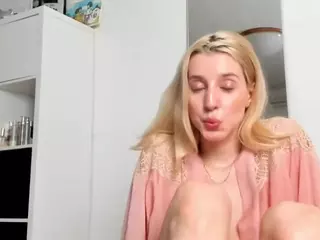 KenzieDawton's Live Sex Cam Show