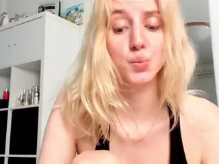 KenzieDawton's Live Sex Cam Show