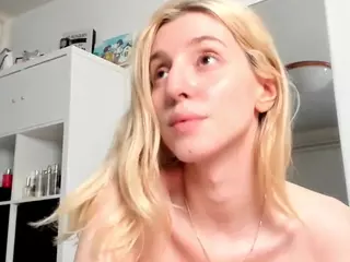 KenzieDawton's Live Sex Cam Show