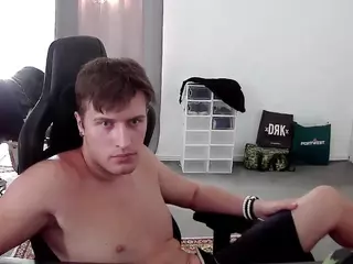 PlkKrisztian's Live Sex Cam Show