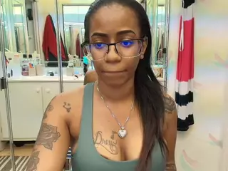 Chloe Collins's Live Sex Cam Show