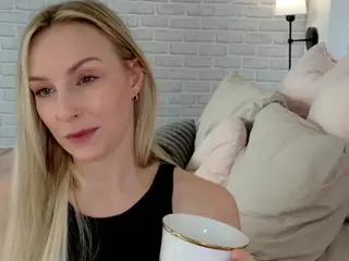 Brie Hunter's Live Sex Cam Show