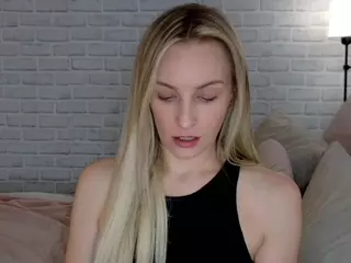Brie Hunter's Live Sex Cam Show