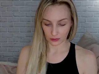 Brie Hunter's Live Sex Cam Show