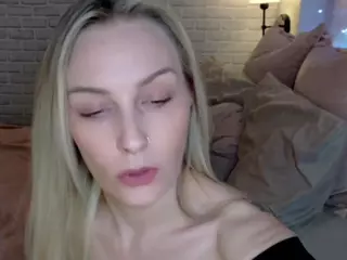 Brie Hunter's Live Sex Cam Show