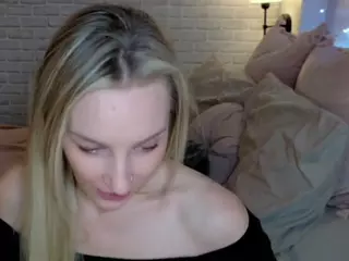 Brie Hunter's Live Sex Cam Show