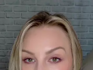 Brie Hunter's Live Sex Cam Show