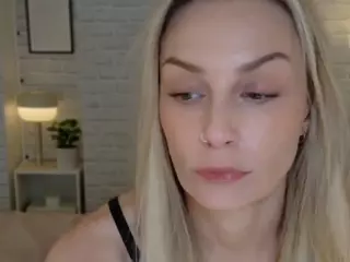 Brie Hunter's Live Sex Cam Show