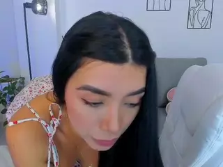 MarianaSilvaX's Live Sex Cam Show
