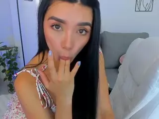 MarianaSilvaX's Live Sex Cam Show