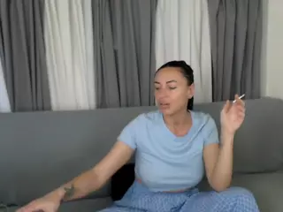 Carlalicious's Live Sex Cam Show