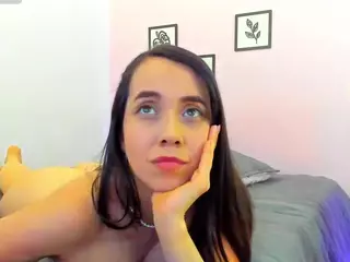 sofiapaz's Live Sex Cam Show
