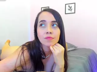 sofiapaz's Live Sex Cam Show