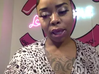 Chanellipsx's Live Sex Cam Show