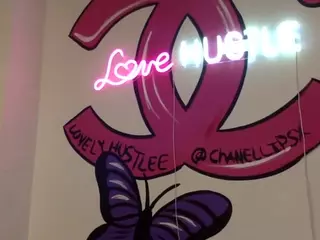 Chanellipsx's Live Sex Cam Show