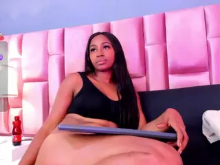 AfricanCuyn's Live Sex Cam Show