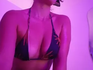 azaleiia's Live Sex Cam Show