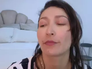 azaleiia's Live Sex Cam Show
