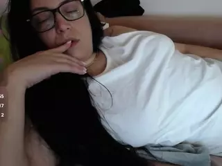 joannaCW's Live Sex Cam Show