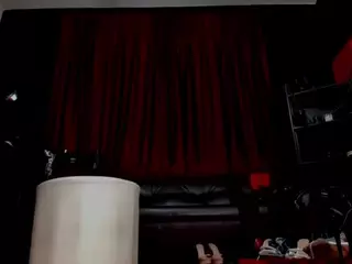 Mistresspuffyllove's Live Sex Cam Show