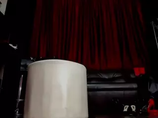 Mistresspuffyllove's Live Sex Cam Show