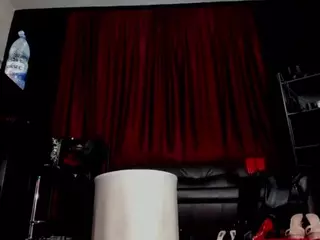Mistresspuffyllove's Live Sex Cam Show