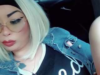Live cam show with 808sweets