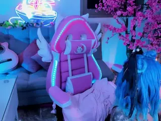 Jun Lee's Live Sex Cam Show