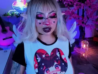 Jun Lee's Live Sex Cam Show