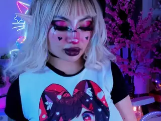 Jun Lee's Live Sex Cam Show