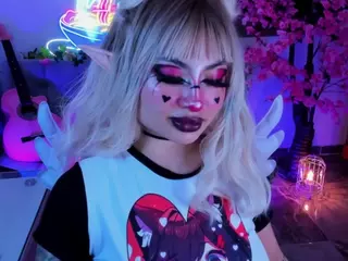 Jun Lee's Live Sex Cam Show