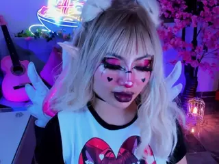 Jun Lee's Live Sex Cam Show
