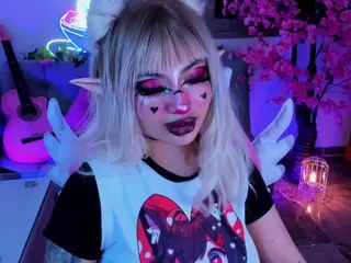 Jun Lee's Live Sex Cam Show