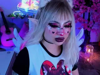 Jun Lee's Live Sex Cam Show